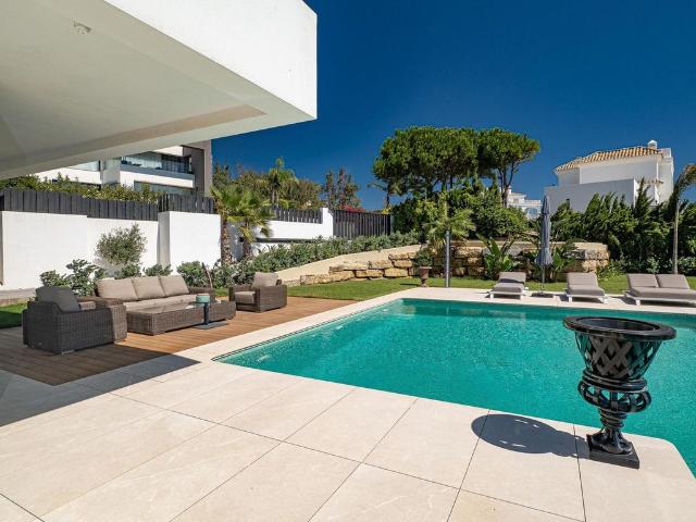 Casa de 560 m2 en venta Manilva, Andalucía