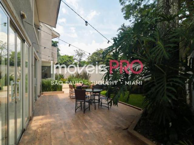 Casa de 568 mts 4 dorm 3 suites a venda em Morumbi