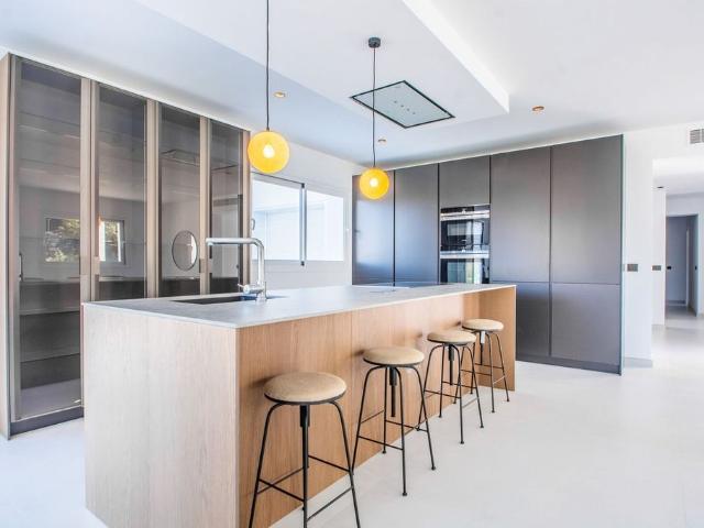 Casa de 573 m2 en venta La Mairena, Andalucía