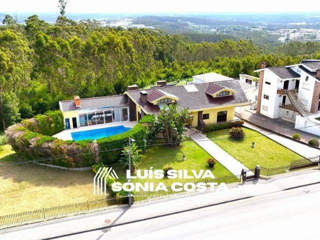 Casa de 597 m² à venda Santa Maria da Feira, Portugal