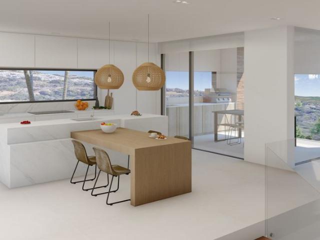 Casa de 596 m2 en venta Los Monteros, España