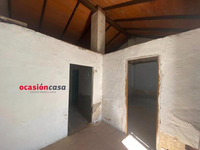 CASA DE 500 M2 A LA VENTA EN BELMEZ
