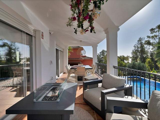 Casa de 500 m2 en venta Benalmádena, Andalucía