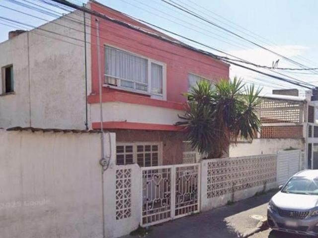 Casa de 523 m² con 3 recámaras en venta en Valle del Tepeyac