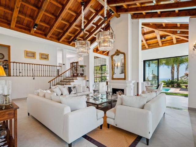 Casa de 531 m2 en venta El Madroñal, Benahavís, Andalucía