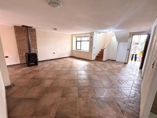 Casa de 5 dormitorios en buen sector, Fundadores de Curauma, Valparaíso, Casas en Arriendo