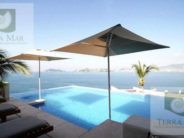 Casa de 5 Recamaras en Renta en Mariana Brisas, Acapulco