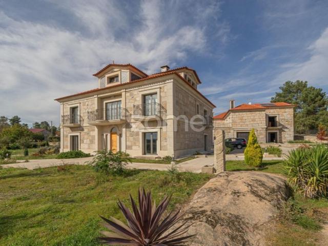 Casa de 675 m² à venda Fornos de Algodres, Portugal