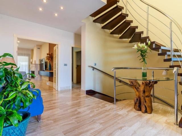 Casa de 628 m2 en venta Jerez de la Frontera, Andalucía