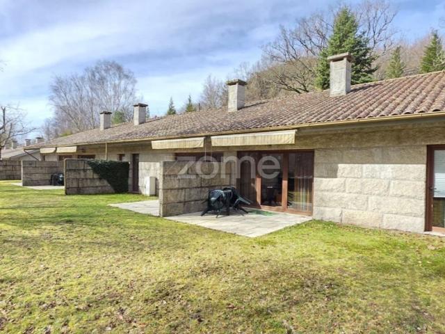 Casa de 636 m² à venda Terras de Bouro, Braga
