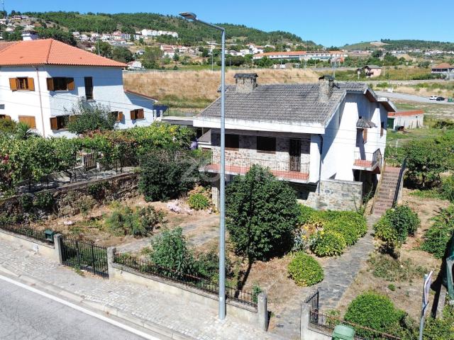 Casa de 6 quartos em Alijó