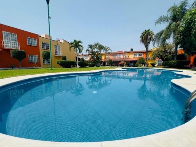 Casa de 75 m² con 3 recámaras en venta en Las Garzas con recamara en planta baja y baño completo