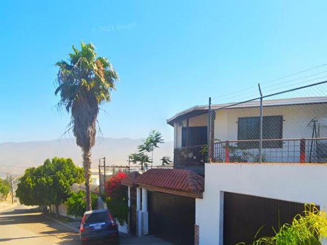 Casa de 78 m² con 3 recámaras en venta en Villa Fontana