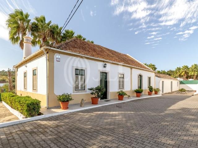 Casa de 701 m² à venda Azambuja, Lisboa