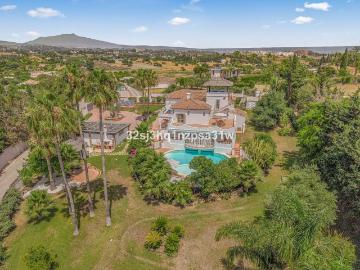 Casa de 711 m2 en venta Estepona, España