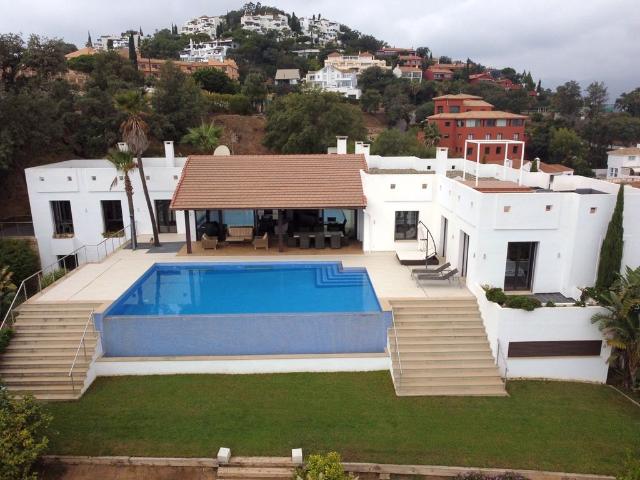 Casa de 721 m2 en venta Ojén, Andalucía