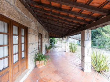 Casa de 728 m² à venda Lousada, Porto