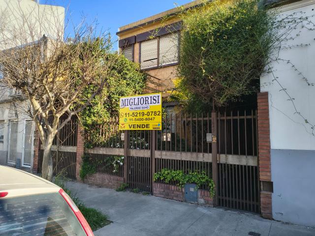Casa de 7 ambientes en Venta en Villa del parque en Inmomap