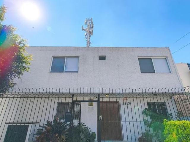 Casa de 7 Hab. Ideal para Oficinas, Clínica o Corporativo