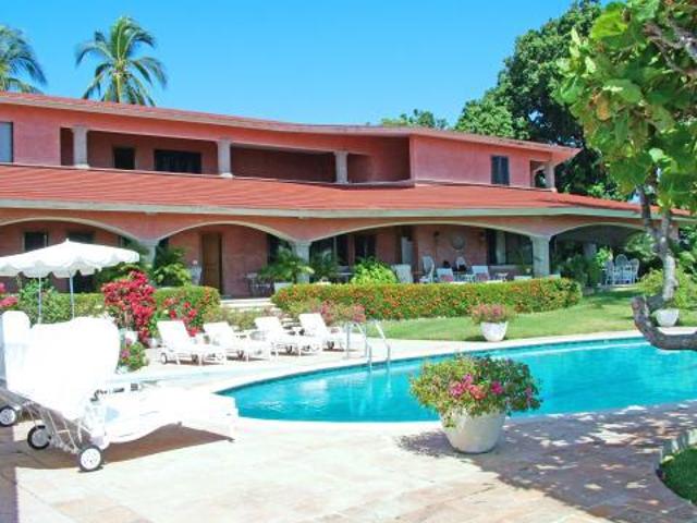 Casa de 7 rec?maras en renta Las Playas
