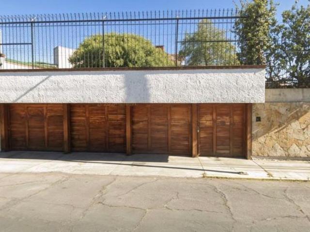 Casa de 850 m² con 5 recámaras en venta en Ciprés, Tol