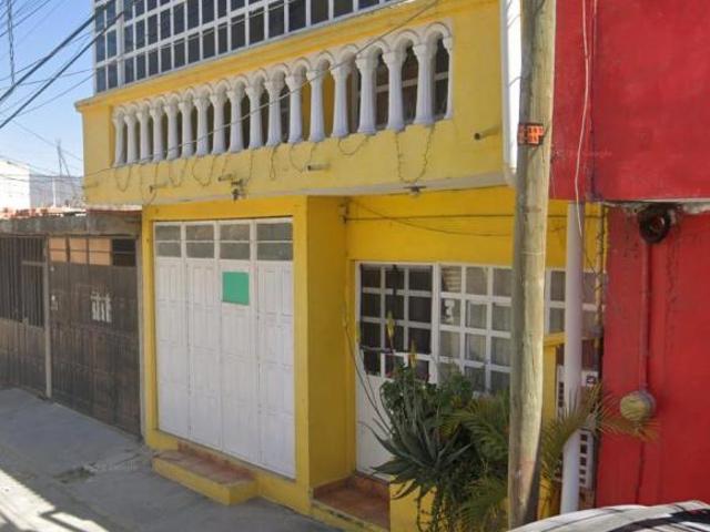 Casa de 80 m² con 3 recámaras en venta en El Calvario