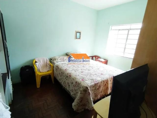 Casa de 8 quartos no bairro Da Graça