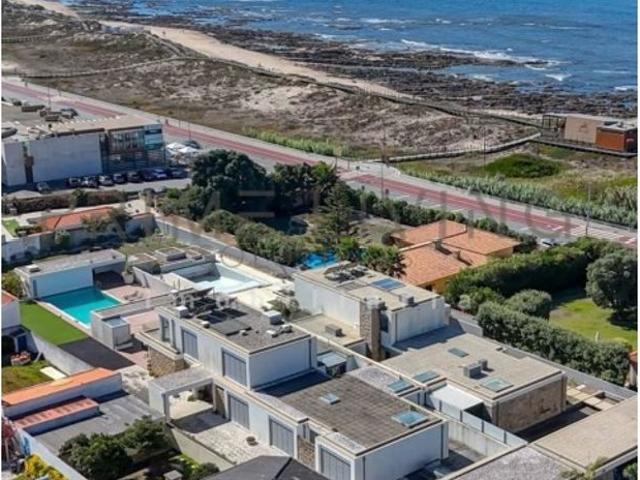 Casa de luxo de 958 m² à venda Vila Nova de Gaia, Portugal