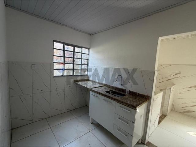 Casa de 95m² no Cabral: Conforto e Praticidade!