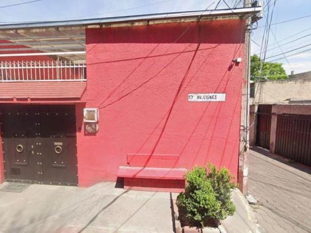 Casa de 96 m² con 2 recámaras en venta en Ampliación Los Olivos, Tlahuac, CDMX