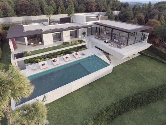 Casa de 986 m2 en venta Nueva Andalucia, Andalucía