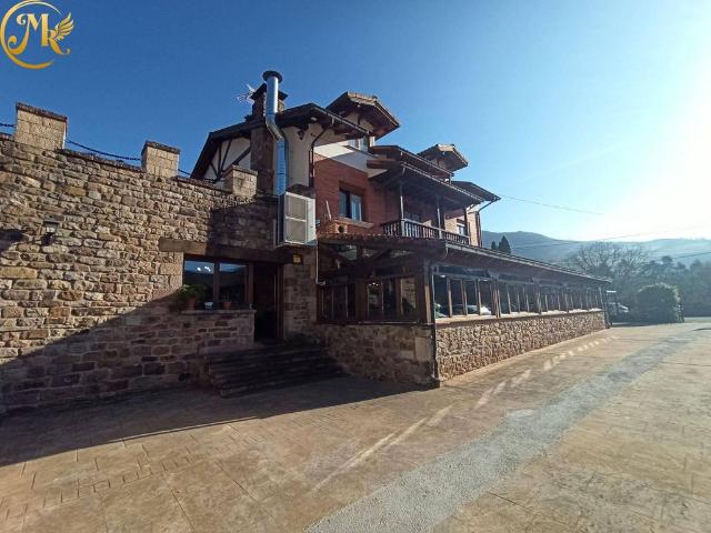 Casa de 908 m2 en venta Renedo, España