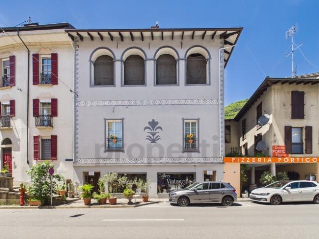 Casa dei Baroni Storica dimora patriziale nel cuore di Brissago