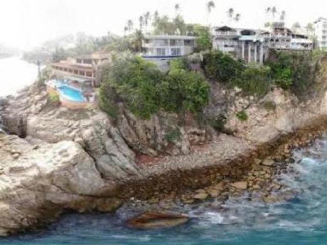 CASA DEL MAR Con vistas panorámicas a mar abierto y acantilados GRAN OPORTUNIDAD