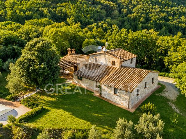 Casa dell'Artista 352m² Avigliano Umbro