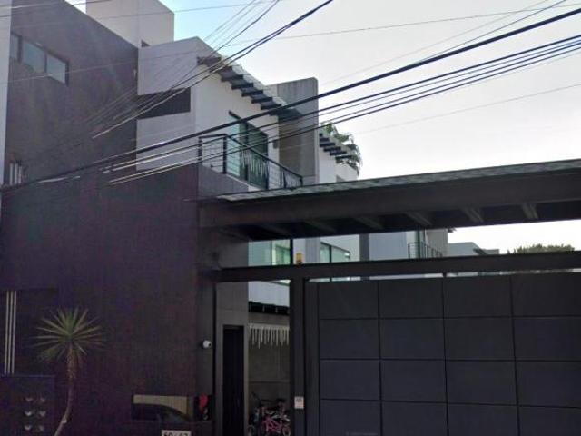 Casa dentro de condominio en Venta en Toriello Guerra, Tlalpan. Cerca de zona de hospitales