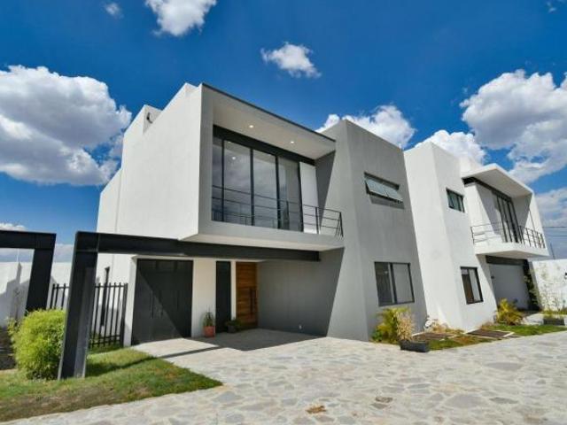 Casa dentro de Coto de 3 casas, Campestre los Pinos, Zapopan
