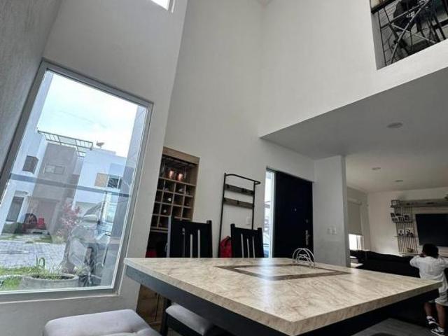 CASA DENTRO DE PRIVADA EN JIUTEPEC, CENTRO