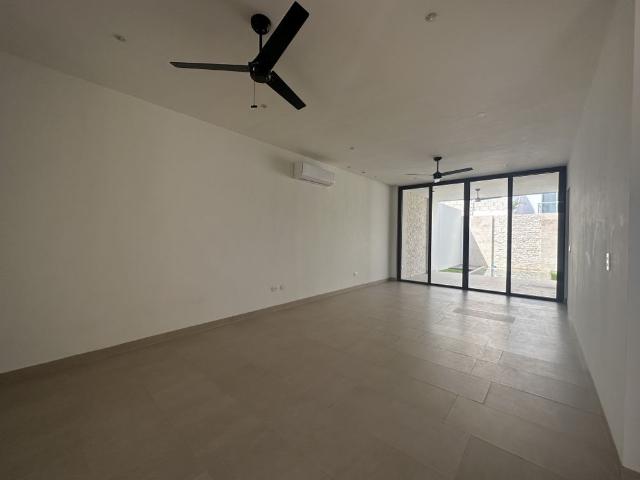 Casa dentro de privada residencial cerca de la Isla Cabo Norte