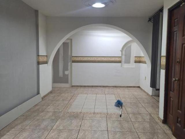 Casa / Departamento