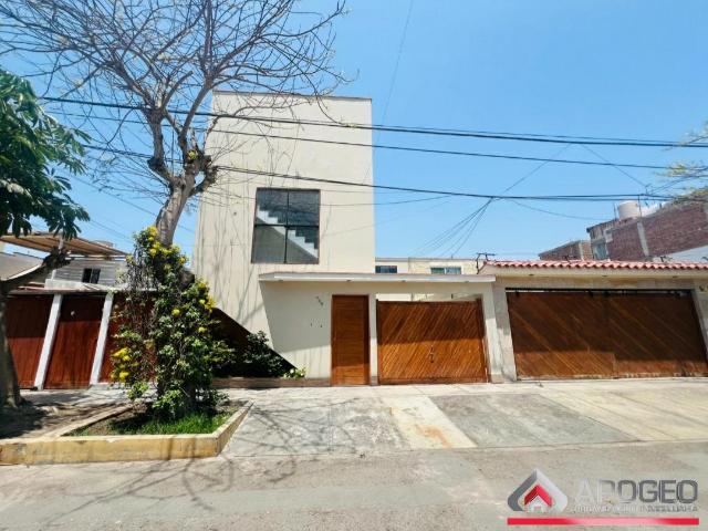 Casa + departamento en venta en LOS CEDROS DE VILLA de ocasión
