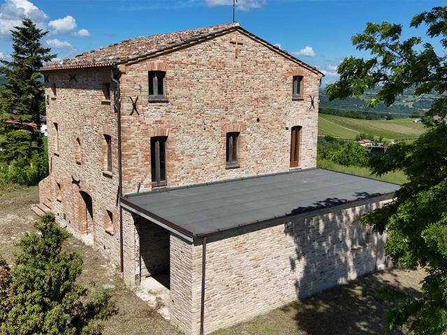 Casa di campagna storica in vendita a Montedinove, Marche 250m² Montedinove