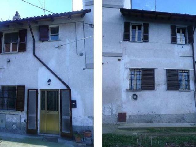 casa di corte con garage