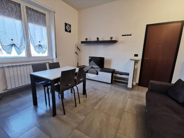 Casa di corte in affitto