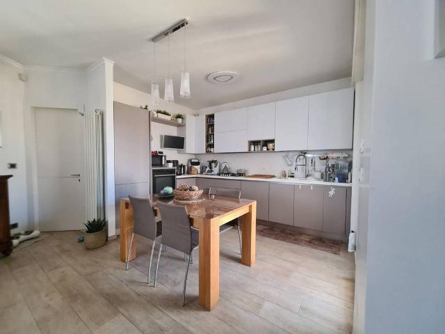 Casa di prestigio di 150 mq in vendita Via Lucca, 22, Torino, Piemonte