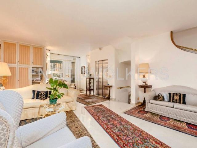 Casa di lusso di 294 mq in vendita Via Angelo Argiroffo, 12, Chiavari, Liguria