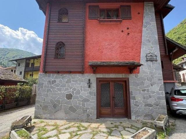 Casa di lusso di 213 mq in vendita Via G. Goio, 27, Scopello, Vercelli, Piemonte
