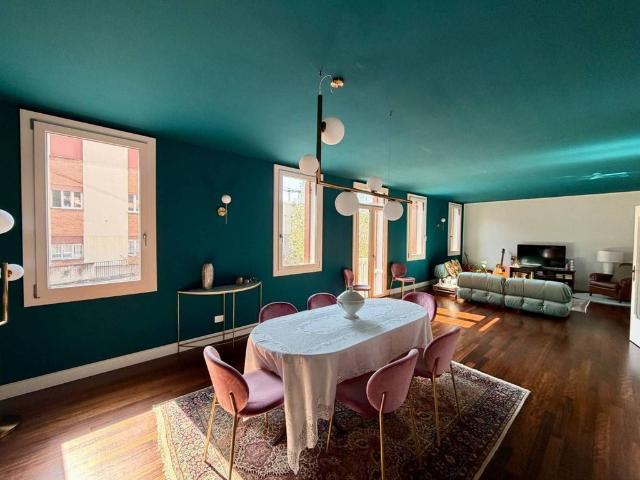 Casa di lusso di 300 mq in vendita Via Giambattista Belzoni, Padova, Veneto