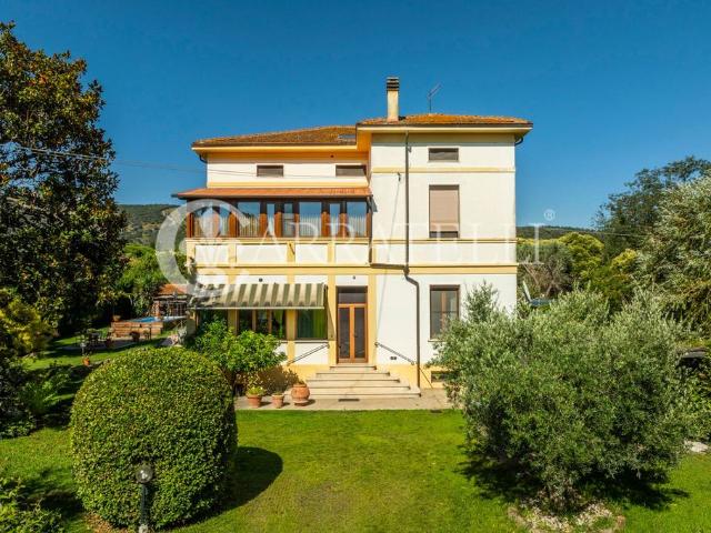 Casa di lusso di 310 mq in vendita Orbetello, Toscana
