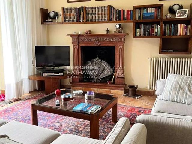 Casa di lusso in affitto mensile|Lombardia,Mandello del Lario